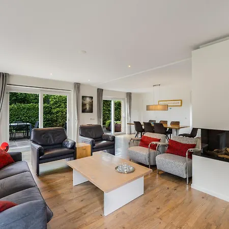 Luxe Vrijstaande Recreatiewoning Met Tuinsauna