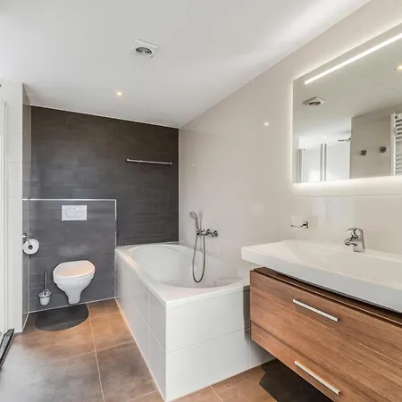 Luxe Vrijstaande Recreatiewoning Met Tuinsauna *