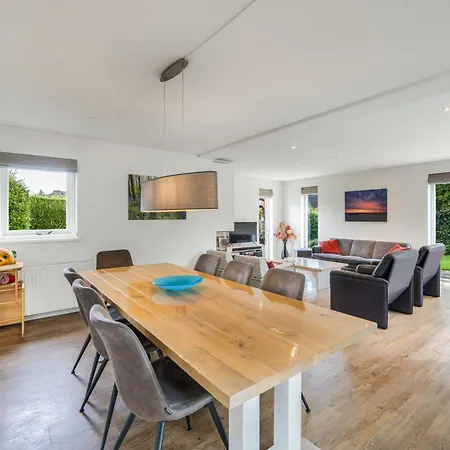 Luxe Vrijstaande Recreatiewoning Met Tuinsauna Vila De Cocksdorp (Texel)